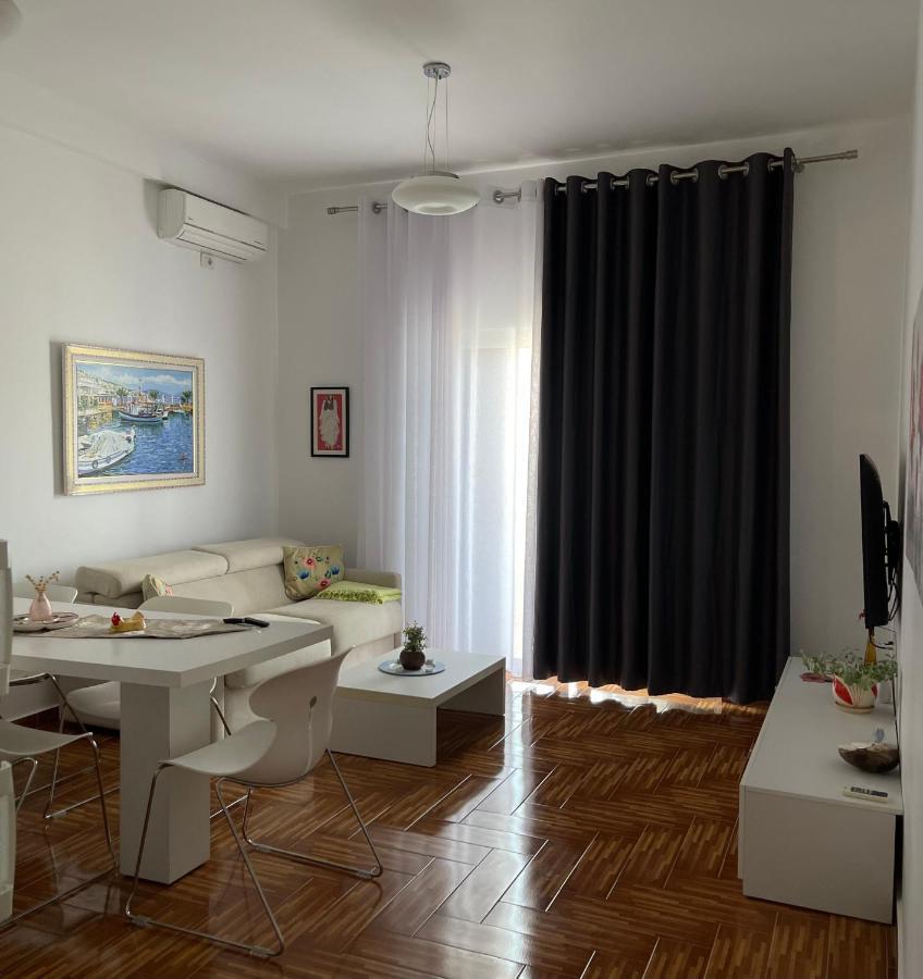 Ferienwohnung Port Side Sarandë Exterior foto