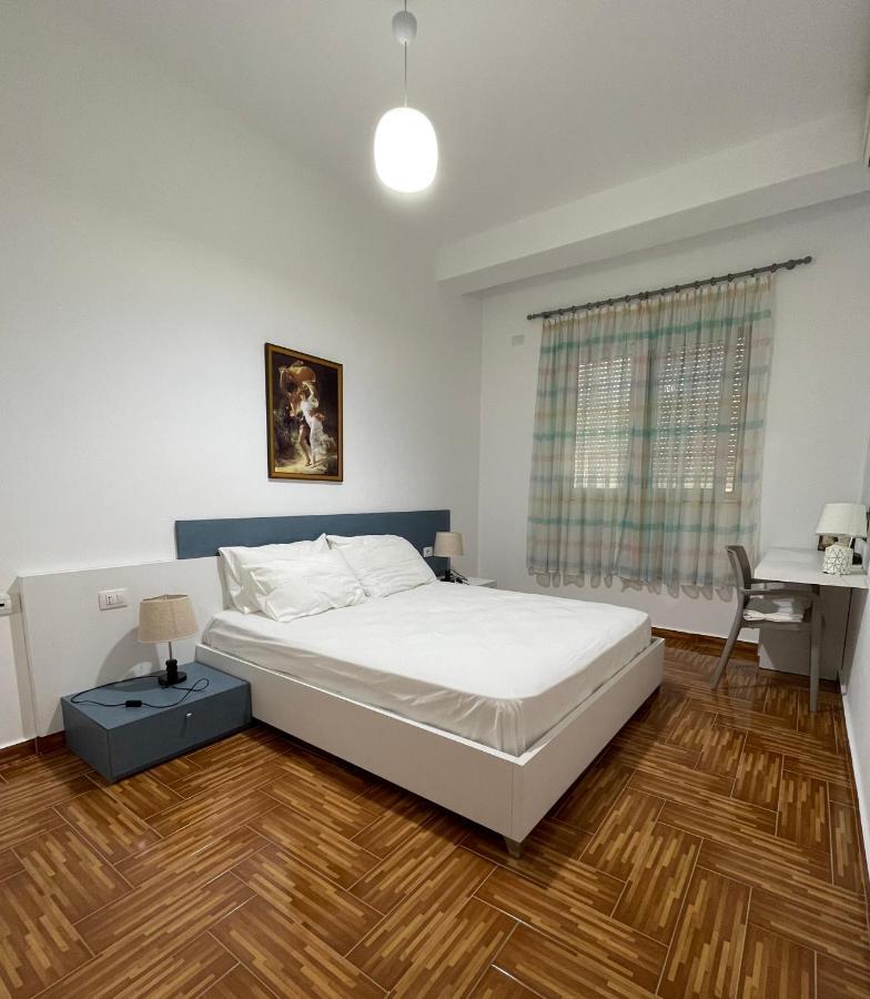 Ferienwohnung Port Side Sarandë Exterior foto