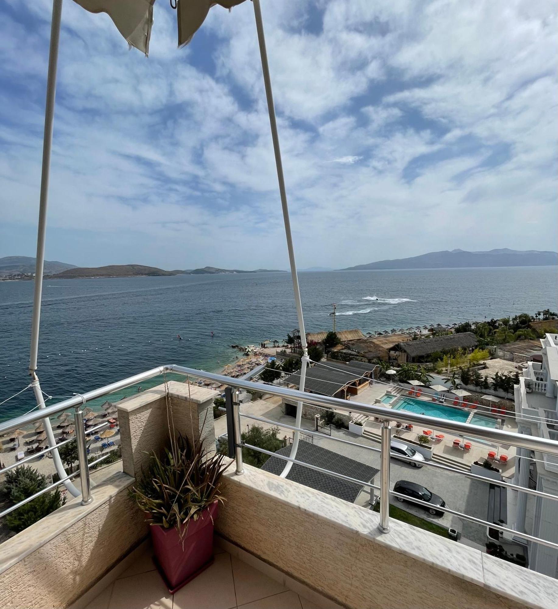 Ferienwohnung Port Side Sarandë Exterior foto