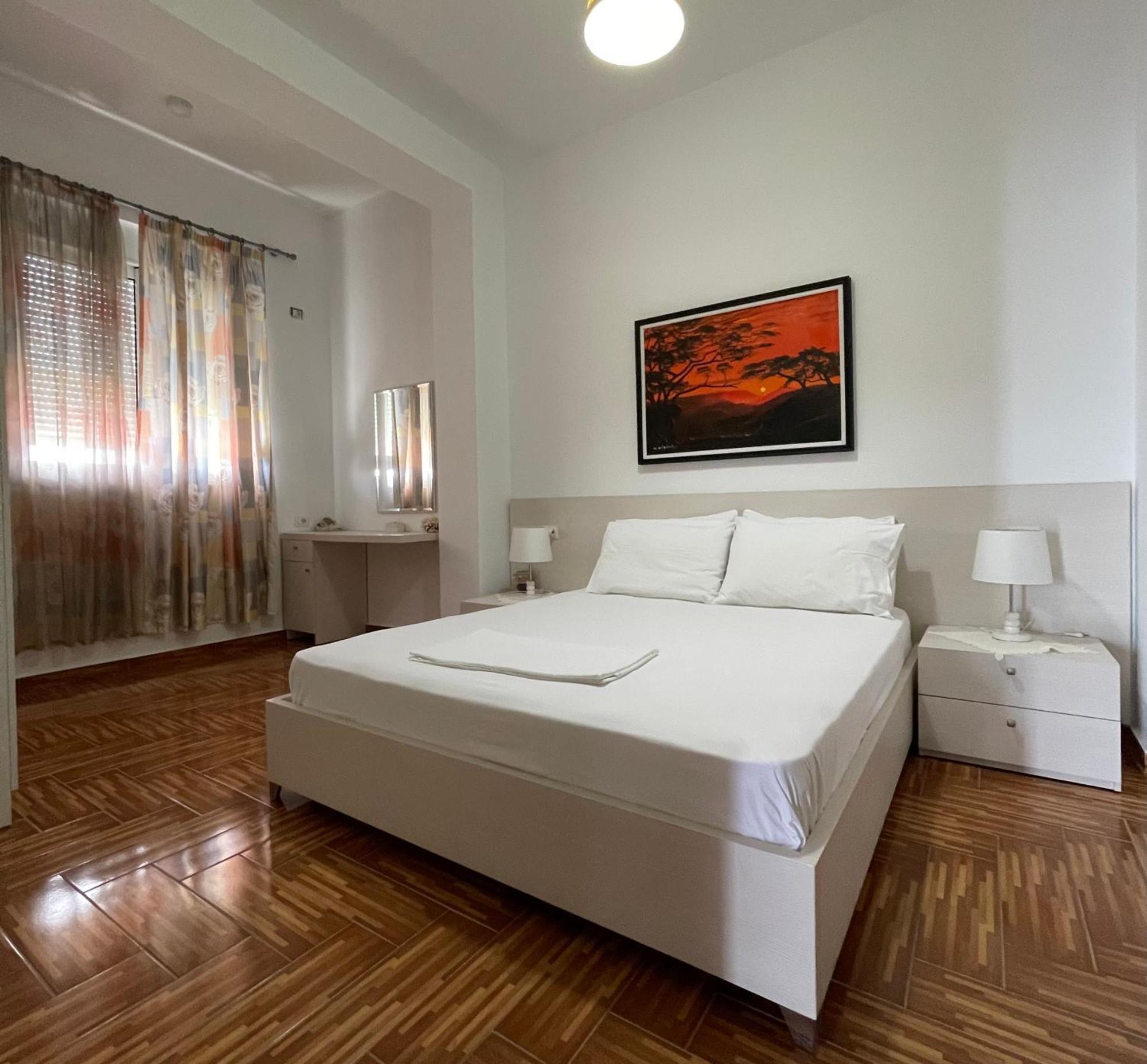 Ferienwohnung Port Side Sarandë Exterior foto